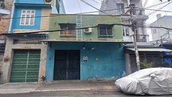 Cho thuê nhà MT Lê Vĩnh Hoà,tân Phú. Dt 8x18, trêt+gác- trống suốt