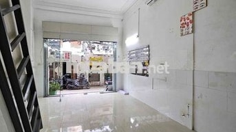 Cho thuê kiot vừa ở vừa kinh doanh sẵn máy lạnh. Gần KCX UFM, EcoGreen