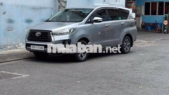 Toyota Innova 2021 Bạc Xe gia đình
