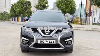 Nissan X-Trail 2020 2.5 hai cầu Đen