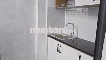 cho thuê căn hộ 1 phòng ngủ tách bếp, phòng ăn dưới trệt, sân phơi