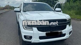 Ford Ranger XLS 2024 Tự động 2 Cầu