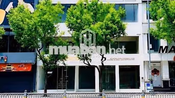 🔥 NGUYỄN VĂN TRỖI, PHÚ NHUẬN – NHÀ 3 TẦNG + SÂN THƯỢNG, DTSD 350M²! ✨
