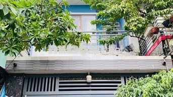 NHÀ TX13 ( SẴN NỘI THẤT ) TRỆT 2 LẦU 2PN 2WC. PHÒNG THỜ, SÂN THƯỢNG
