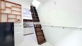 MỘT TRỆT MỘT LẦU MINI RIÊNG BIỆT NHÀ MỚI THOÁNG MÁT MỚI KENG GẦN AEON