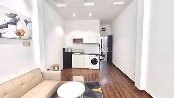 STUDIO BAN CÔNG FULL NỘI THẤT TẠI NGUYỄN HỮU CẢNH GẦN CÁC ĐH LỚN