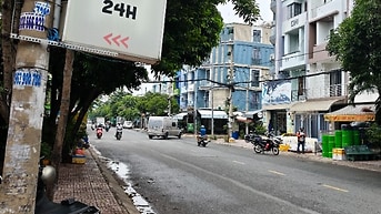 Mặt tiền đường 23 KDC Bình Phú 4.5x20 1 trệt 4 lầu