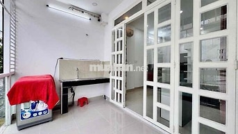 CHO THUÊ CĂN HỘ CHỈ TÍNH ĐIỆN NƯỚC - GIÁ RẺ - MÁY GIẶT RIÊNG - FULL NT