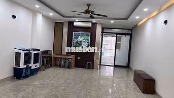 Cho thuê sàn tầng 2- 100m2 Khuất Duy Tiến, T. Xuân, HN