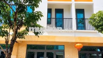 Giá ngộp: Nhà Phố Thuận An chỉ 2,75 Tỷ Full Giá - Đường Thông Rộng 13m
