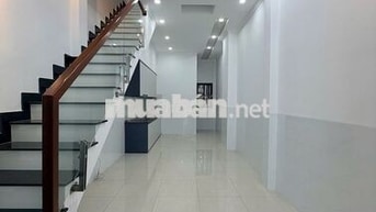 Nhà 2 lầu 3PN hẻm đường Trần Hưng Đạo chỉ 7,5 triệu