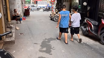 Nguyễn Trãi 30m, MT 4m, gác xép, ngõ thông ô tô tránh, 30m ra ga VĐ3