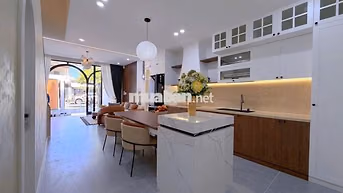 Cần cho thuê nhà đẹp 3 tầng đường Thanh Lương 18, Hòa Xuân 