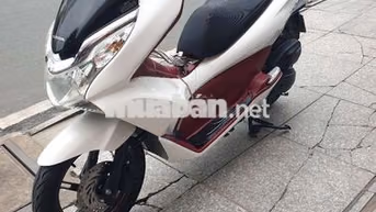 Honda PCX 2013 Trắng, Đỏ máy ngon bstp 17t5