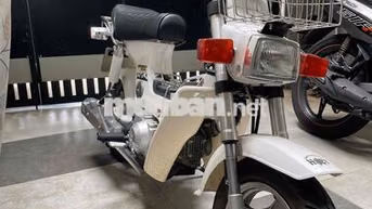 Honda Chaly Trắng