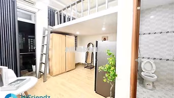 CHỈ TÍNH ĐIỆN NƯỚC, BAN CÔNG FULL NỘI THẤT, GẦN NGÃ TƯ BỐN XÃ,  AEON
