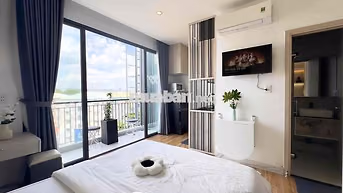 TRỐNG LẠI SIÊU PHẨM BANCONG NGAY CV THỎ TRẮNG, CƯ XÁ BẮC HẢI Q10