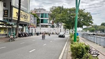 phòng trọ sạch đẹp 30m2 có ban công thoáng mát