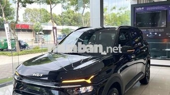 KIA Carens Luxury 1.5L CVT 7 chỗ Đen