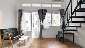 DUPLEX gác cao 1m7 rộng 30m2 Ngay VẠN HẠNH MALL ĐH HUFLIT UEH Hoa sen