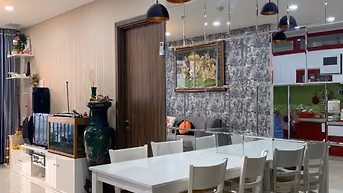 Do có việc cần giải quyết nên tôi muốn bán lại căn hộ Carillon 5.
