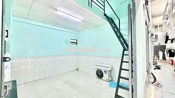 CHO THUÊ PHÒNG RỘNG 45M2 GÁC CAO 2M GẦN ĐẠI HỌC CÔNG THƯƠNG AEON TP