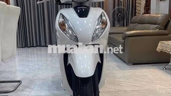 Honda Vision 2026 Tiêu chuẩn Trắng đen 1067km