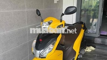 Honda Vision 2021 Vàng