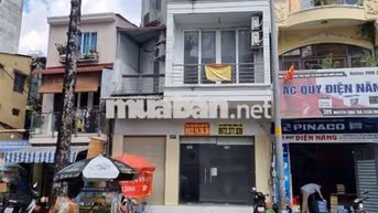 MẶT TIỀN 3 TẦNG TRỐNG SUỐT 60TR QUẬN 1