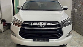 Toyota Innova 2.0 E Trắng Xe gia đình