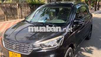 Suzuki Ertiga 7 chỗ màu Đen