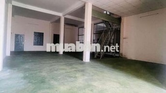 Cho thuê nhà và kho 500m2 (dtsd 1000m2) gần cụm trường học