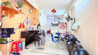 Nhà Lê Quang Định 3x12 cách 60m ra hẻm xe hơi