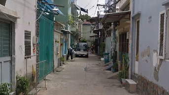 Nhà hẻm xe hơi Phan Huy Ích, 4.5mx13m, 1 lầu, 2 phòng ngủ, 1 phòng thờ
