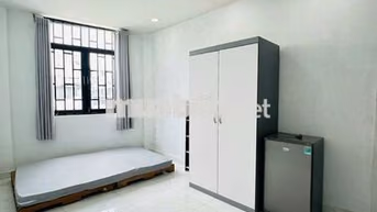 PHÒNG THOÁNG FULL NT NGAY NGÃ 4 PHÚ NHUẬN, CV GIA ĐỊNH