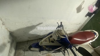 Suzuki Axelo Trắng, xanh Xe số