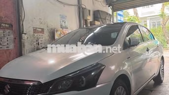 Suzuki Ciaz Sedan Tự động màu Trắng