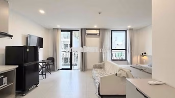 Cho thuê hệ thống studio/1pn tách bếp ban công full nt trung tâm q10