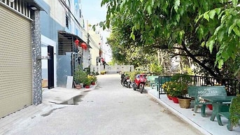 bán gấp nhà 1Trệt 1 lầu - chợ Mỹ hạnh Nam - Cầu lớn-Hooc Môn