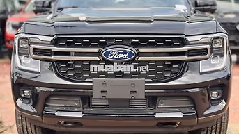Ford Everest Platinum 1 Cầu 2026 Đen