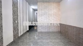 Nhà trệt rộng 2PN giáp KDC Hàng Bàng chỉ 6 triệu