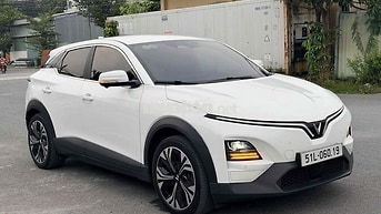 ✅VF6 Plus 2024 full Options ODO 17.000km zin 100%