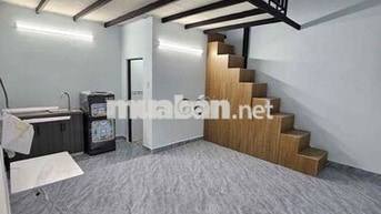 Phòng gác cao 2m cho thuê giá rẻ - Gần ĐH Mở ( ở được 3-4ng )