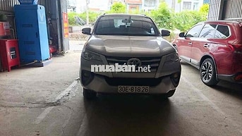 Toyota Fortuner 2017 Số sàn Bạc
