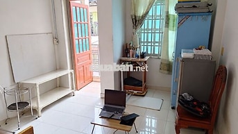 Pass trọ full nội thất đường Thành Thái, Q.10. Ban công thoáng mát