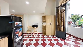 khai Trương nhiều phòng gác ban công và Cửa sổ sáng , Bình Tiên q6 Gần