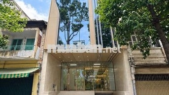 CHO THUÊ TOÀ NHÀ BUILDING 1.300M2 TRUNG TÂM QUẬN 1
