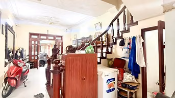 Bán nhà 5 tầng phố Liễu Giai, 80m2, khu phân lô, ô tô đỗ cửa, ở luôn