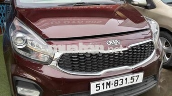 Kia Rondo Số sàn màu Đỏ