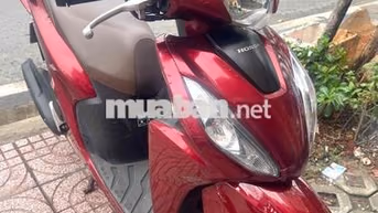 Honda Vision 2024 Cao Cấp màu Đỏ